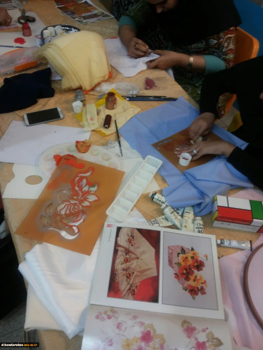 برپایی غرفه ی  آموزشی در چهاردهمین نمایشگاه کتاب بندرعباس