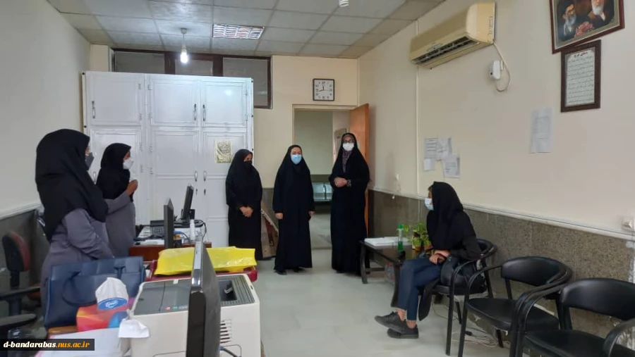بازدید سرکارخانم نرگس منتظری تختی مدیر کل امور زنان و خانواده استانداری از آموزشکده فنی و حرفه ای دختران بندرعباس 4